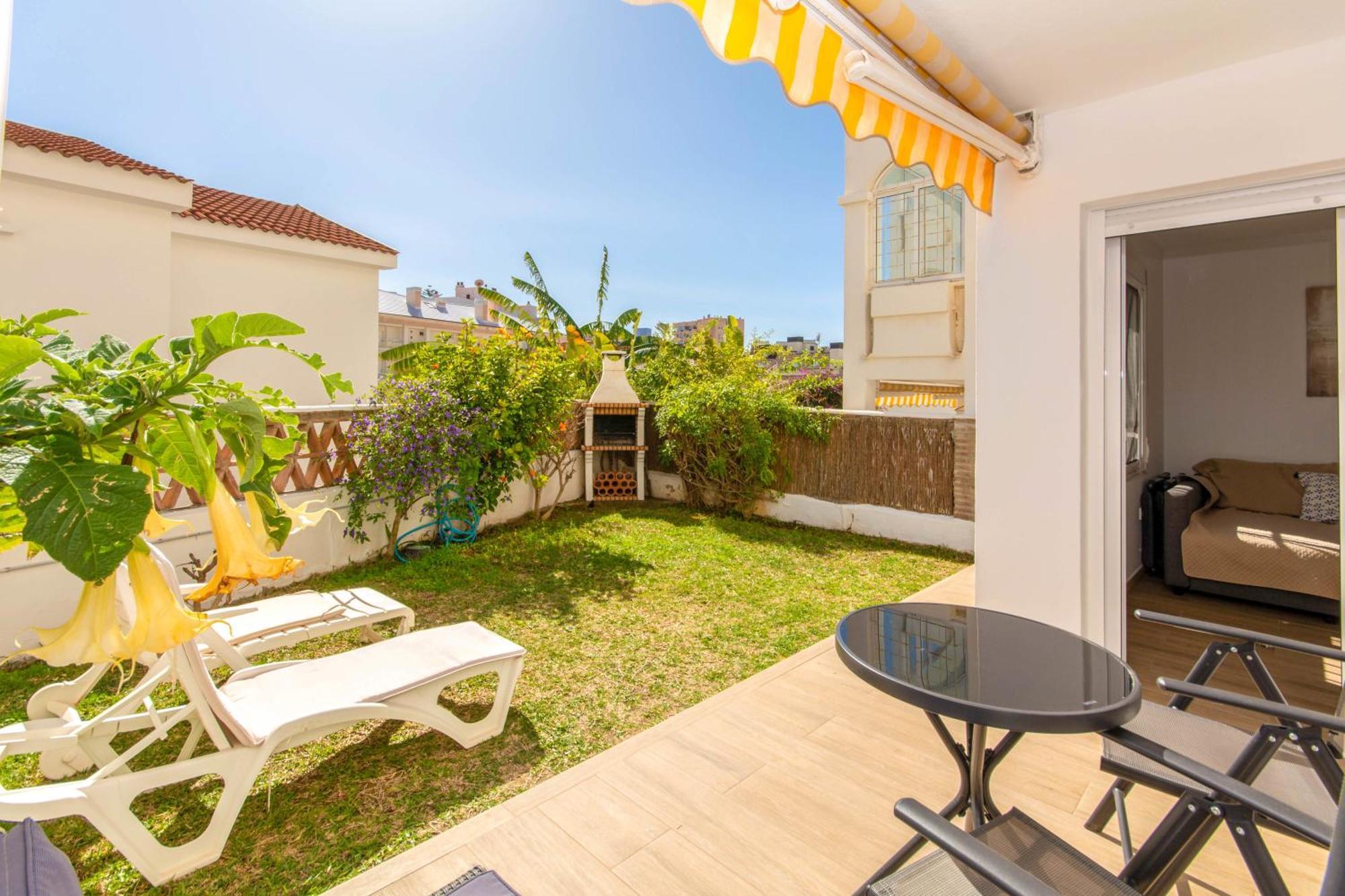 Апартаменты Casablanca 1 Con Jardin Privado *